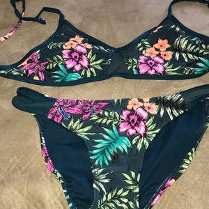 Women’s swimsuit 🩱